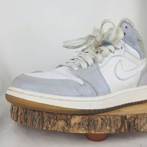 Jordan 1 Retro Mid Gs Sneakers Size 7